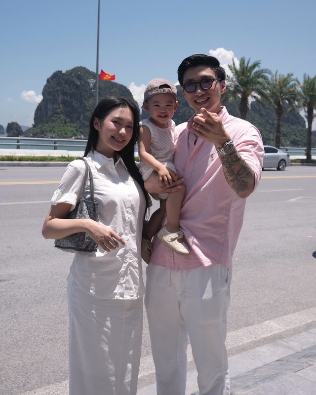 Tiểu thư Doãn Hải My mê áo sơ mi như điếu đổ, luôn ưu tiên tông màu sáng để tôn da và hack dáng- Ảnh 9. Tiểu thư Doãn Hải My mê áo sơ mi như điếu đổ, luôn ưu tiên tông màu sáng để tôn da và hack dáng- Ảnh 9.