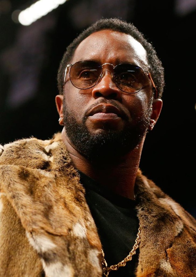 "Gã săn mồi tình dục" Diddy được thả ngay sau khi nhận phán quyết trắng án gây sốc toàn cầu?- Ảnh 1. "Gã săn mồi tình dục" Diddy được thả ngay sau khi nhận phán quyết trắng án gây sốc toàn cầu?- Ảnh 1.