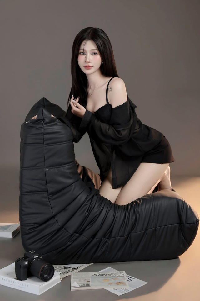 "Lịm tim" với bộ ảnh sinh nhật 18+ gợi cảm của nữ tuyển thủ Liên Quân Mobile- Ảnh 8.