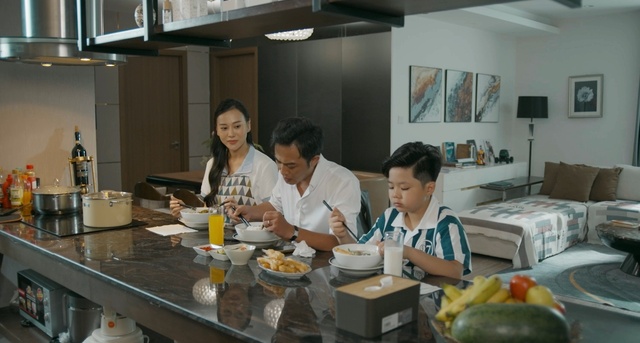 Phương Oanh: Shark Bình tò mò về "cảnh nóng" của vợ với Doãn Quốc Đam- Ảnh 7. Phương Oanh: Shark Bình tò mò về "cảnh nóng" của vợ với Doãn Quốc Đam- Ảnh 7.