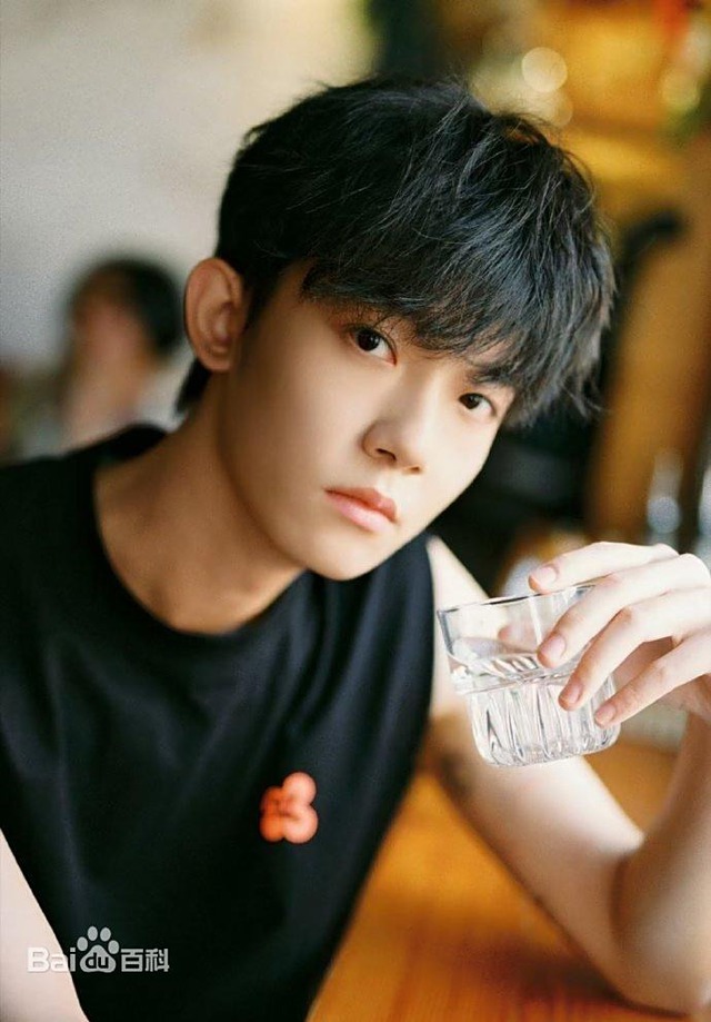 "Trai đẹp ngông cuồng bóc phốt cả showbiz" chính thức vào tù- Ảnh 1.
