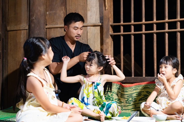 Tập 11 Bố Ơi Mình Đi Đâu Thế?: Dàn bố bỉm vùng lên "làm loạn", hot kid Minhee khiến khán giả xúc động- Ảnh 1.