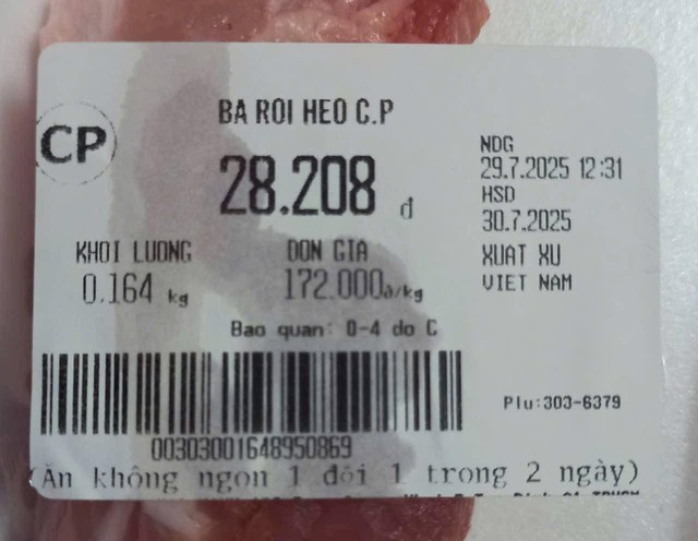 Siêu thị Việt cho khách mua thịt heo ăn không ngon được 1 đổi 1- Ảnh 1.