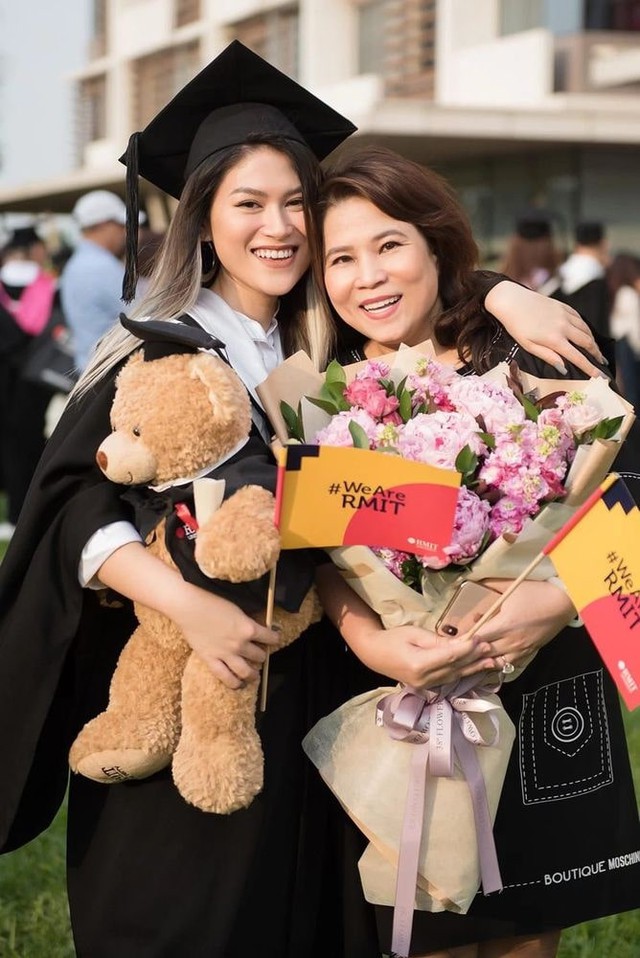 Sự thật về cô gái lam lũ trong Gia Đình Haha: Là tiểu thư 7000 tỷ, ở nhà đập thông 6 căn như cung điện- Ảnh 2. Sự thật về cô gái lam lũ trong Gia Đình Haha: Là tiểu thư 7000 tỷ, ở nhà đập thông 6 căn như cung điện- Ảnh 2.