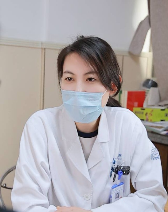 Người phụ nữ 56 tuổi chi tiền triệu cho miếng dán "hồi xuân" và cái kết bất ngờ- Ảnh 1.