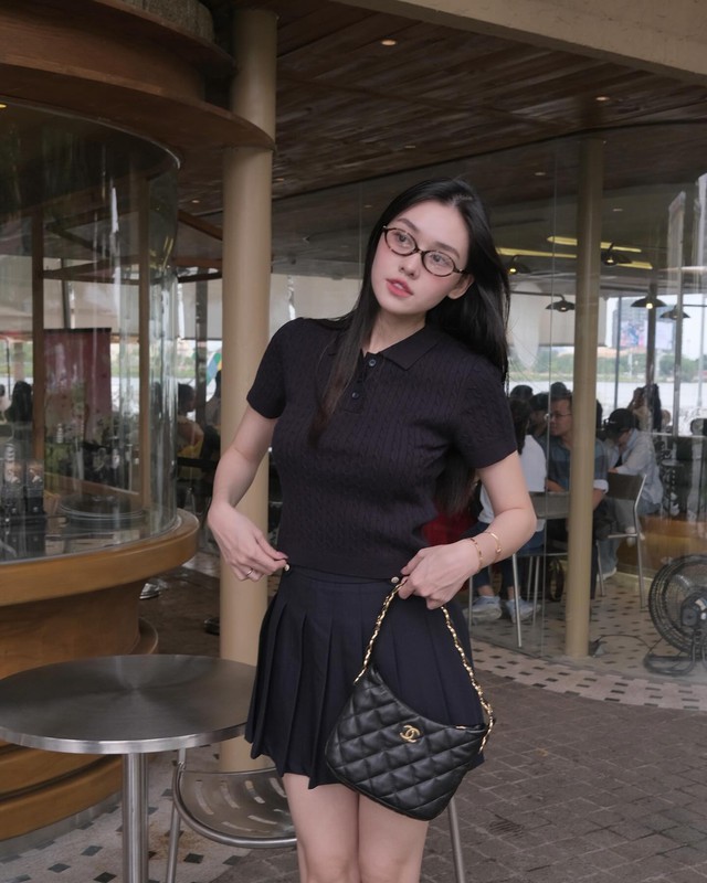 10 outfit từ mỹ nhân Việt giúp chị em chạm đỉnh cao mặc đồ tối giản- Ảnh 7.