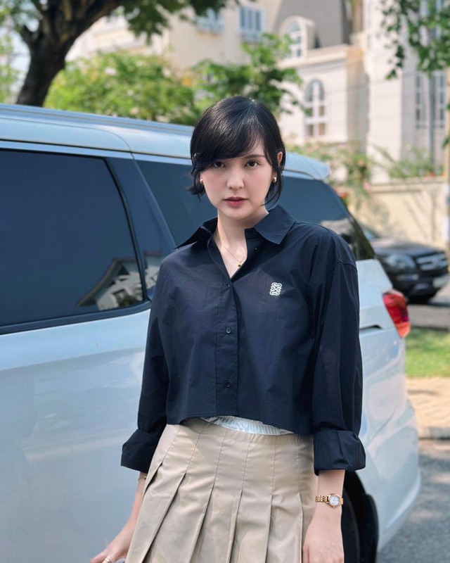 Ai đang được chú ý giữa lùm xùm Hải Tú bị đào ảnh phản cảm?- Ảnh 2. Ai đang được chú ý giữa lùm xùm Hải Tú bị đào ảnh phản cảm?- Ảnh 2.