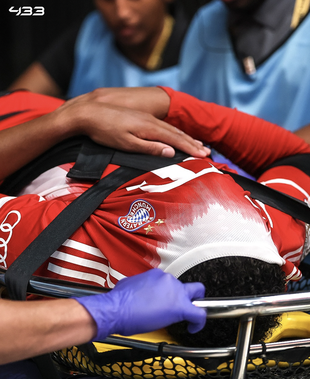 Musiala chấn thương rợn người, Donnarumma bật khóc xin lỗi- Ảnh 3.