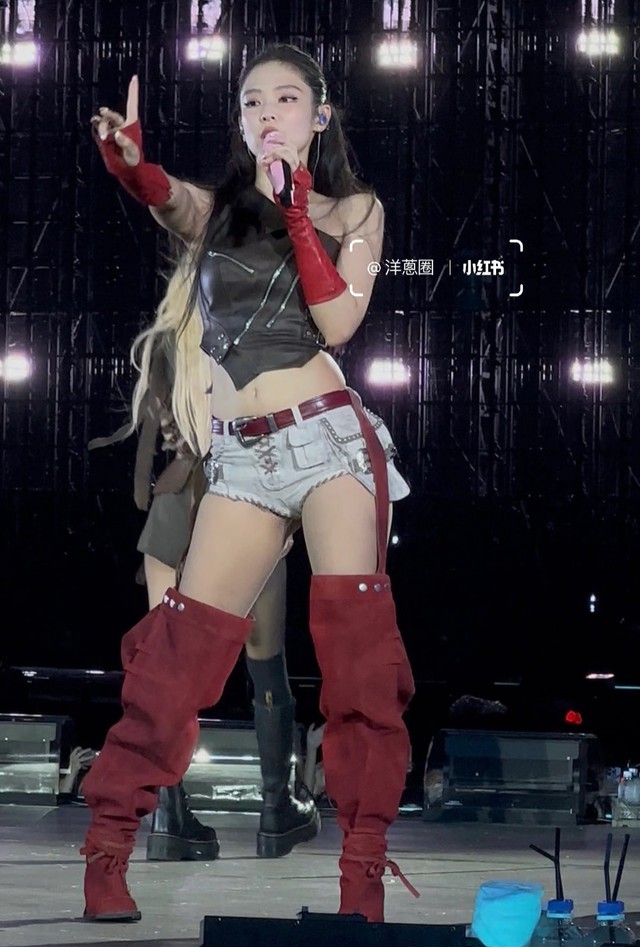 Khoảnh khắc nóng mắt của BLACKPINK: Chưa bao giờ bạo như thế này!- Ảnh 9.