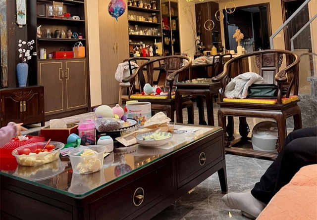 6 thiết kế từng được xem là "đỉnh cao" phòng khách, giờ 90% người chê lỗi thời- Ảnh 4. 6 thiết kế từng được xem là "đỉnh cao" phòng khách, giờ 90% người chê lỗi thời- Ảnh 4.