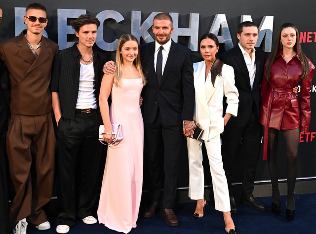 Con cả bất hiếu nhà Beckham nay "báo hại" đến cả em gái út Harper Seven- Ảnh 3.