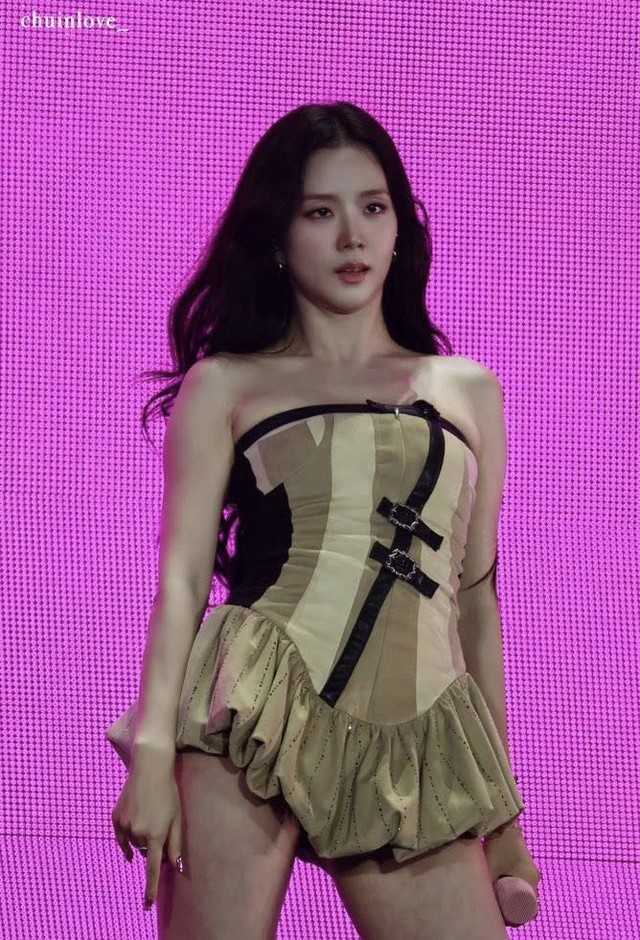 Màn lộ diện gây bão của thành viên BTS và mối quan hệ giữa các “đỉnh lưu” Kpop với BLACKPINK- Ảnh 10.