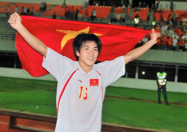 Con trai Quang Hải được chọn sang Brazil "du học"- Ảnh 3.