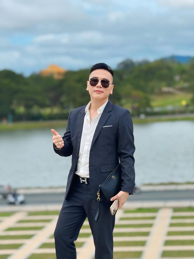 Sao nam Vbiz từng ngồi tù vì ma tuý khẳng định 1 điều giữa lúc bị gọi tên vì bức hình gây sốc- Ảnh 6. Sao nam Vbiz từng ngồi tù vì ma tuý khẳng định 1 điều giữa lúc bị gọi tên vì bức hình gây sốc- Ảnh 6.