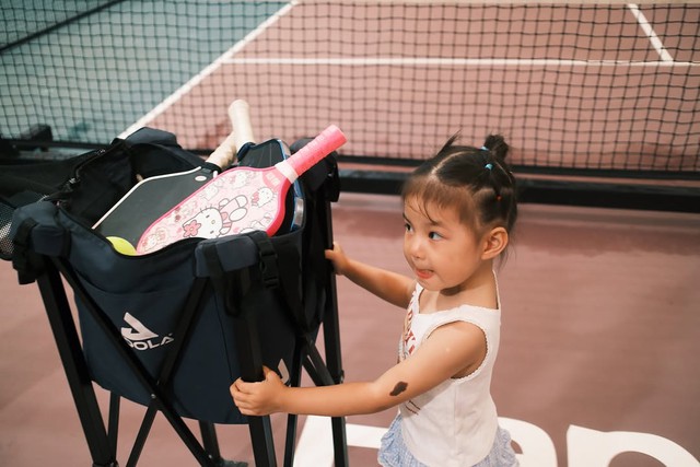 Hot quá, "Pam iu ơi" cũng chơi Pickleball rồi đây: Visual cưng xỉu, dân tình phát sốt- Ảnh 3.