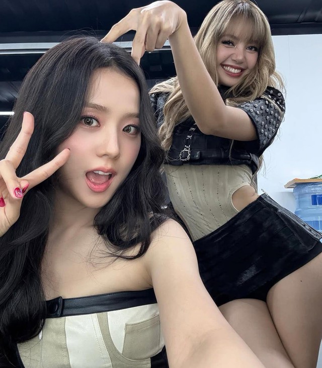 Bùng tranh cãi Lisa và Jisoo phân biệt đối xử với dàn khách mời VIP tại concert BLACKPINK- Ảnh 9.