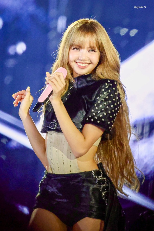 Bùng tranh cãi Lisa và Jisoo phân biệt đối xử với dàn khách mời VIP tại concert BLACKPINK- Ảnh 8.