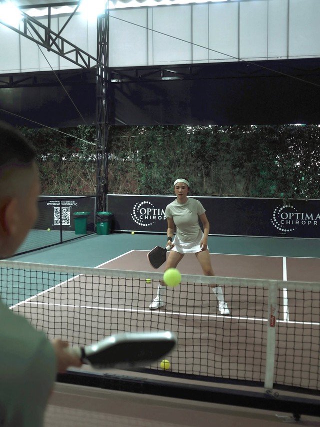 Hot quá, "Pam iu ơi" cũng chơi Pickleball rồi đây: Visual cưng xỉu, dân tình phát sốt- Ảnh 5.