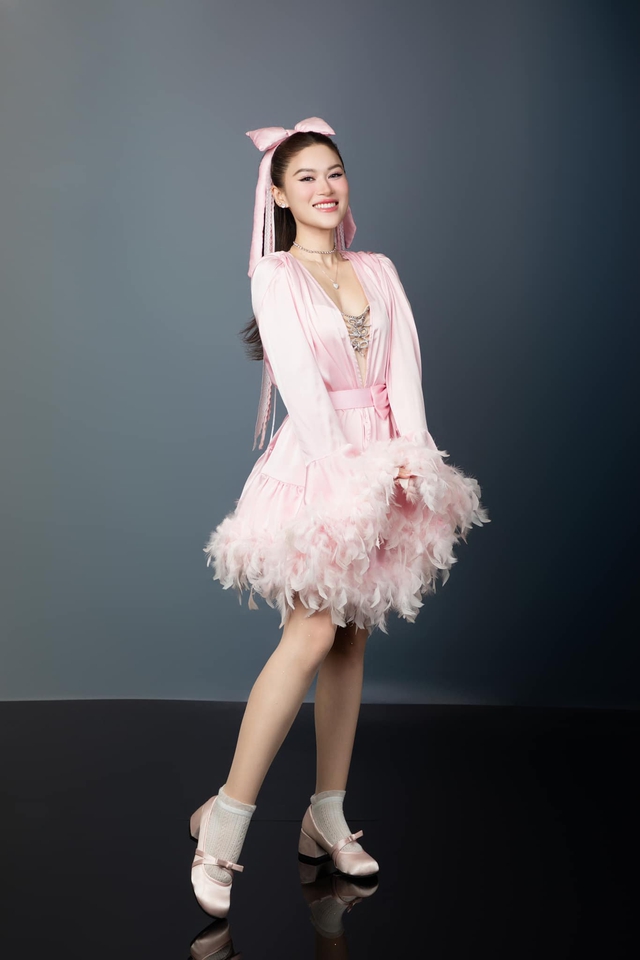Tiểu thư 7000 tỷ Ngọc Thanh Tâm tập gì mà đi cày hùng hục, làm nông khỏe re trong "Gia đình Haha"?- Ảnh 1.
