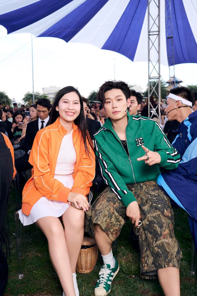 Dương Domic bất ngờ tag thẳng "công chúa" đế chế giải trí số 1 Việt Nam giữa lúc ầm ĩ tin hẹn hò- Ảnh 3.