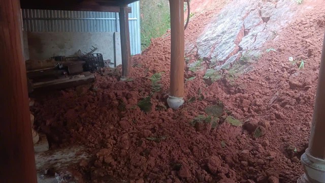 Mưa lũ nghiêm trọng khiến 14 người chết và mất tích: Đau lòng tiếng gào thét trong bất lực của người dân Điện Biên- Ảnh 7. Mưa lũ nghiêm trọng khiến 14 người chết và mất tích: Đau lòng tiếng gào thét trong bất lực của người dân Điện Biên- Ảnh 7.