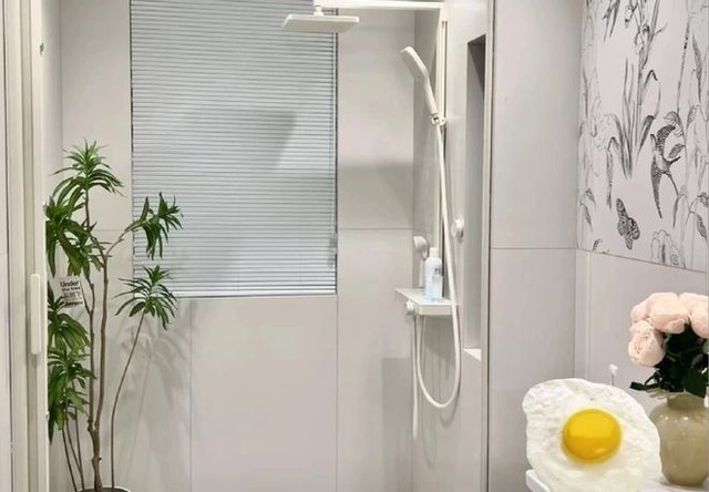 Ngày càng nhiều gia đình bỏ lắp kính phòng tắm vì sợ nổ, 2 giải pháp lên ngôi đảm bảo an toàn, ít rủi ro- Ảnh 6.