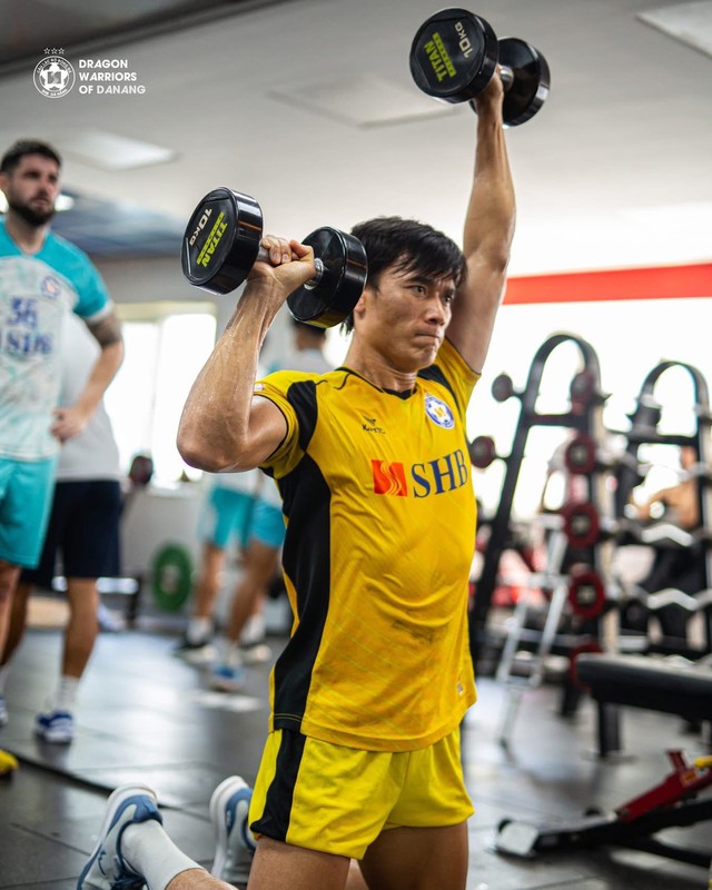 Vợ mẫu tây Bùi Tiến Dũng diện bikini khoe trọn body nuột nà chuẩn người mẫu, mặt mộc visual vẫn cực đỉnh- Ảnh 6. Vợ mẫu tây Bùi Tiến Dũng diện bikini khoe trọn body nuột nà chuẩn người mẫu, mặt mộc visual vẫn cực đỉnh- Ảnh 6.