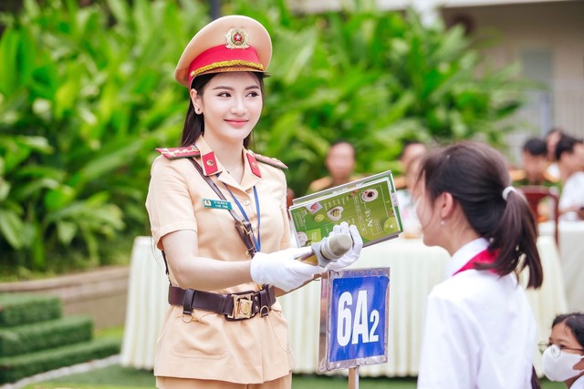Gặp nữ thiếu tá trong vai "girl phố" náo loạn Hồ Gươm: Phải thể hiện thật "ngọt" để khán giả tin vào nhân vật!- Ảnh 8. Thiếu tá Lê Thị Mai Ly trong vai