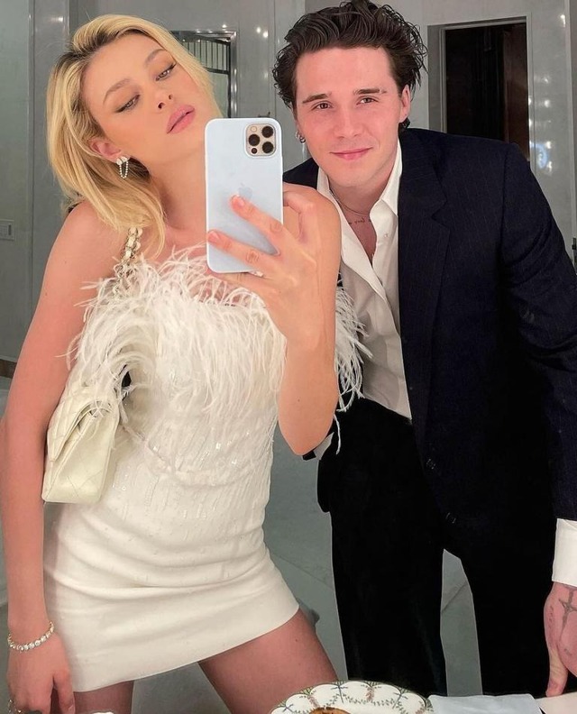"Cậu cả bất hiếu" nhà Beckham ca ngợi vợ không biết mệt sau khi “cưới lại”, netizen ngán đến tận cổ rồi!- Ảnh 1.