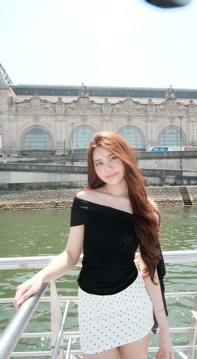 "Cam thường" check visual ái nữ 17 tuổi nhà MC Quyền Linh khi chơi bóng, chẳng còn "nàng thơ" nhưng nhan sắc vẫn bất bại!- Ảnh 8. "Cam thường" check visual ái nữ 17 tuổi nhà MC Quyền Linh khi chơi bóng, chẳng còn "nàng thơ" nhưng nhan sắc vẫn bất bại!- Ảnh 8.