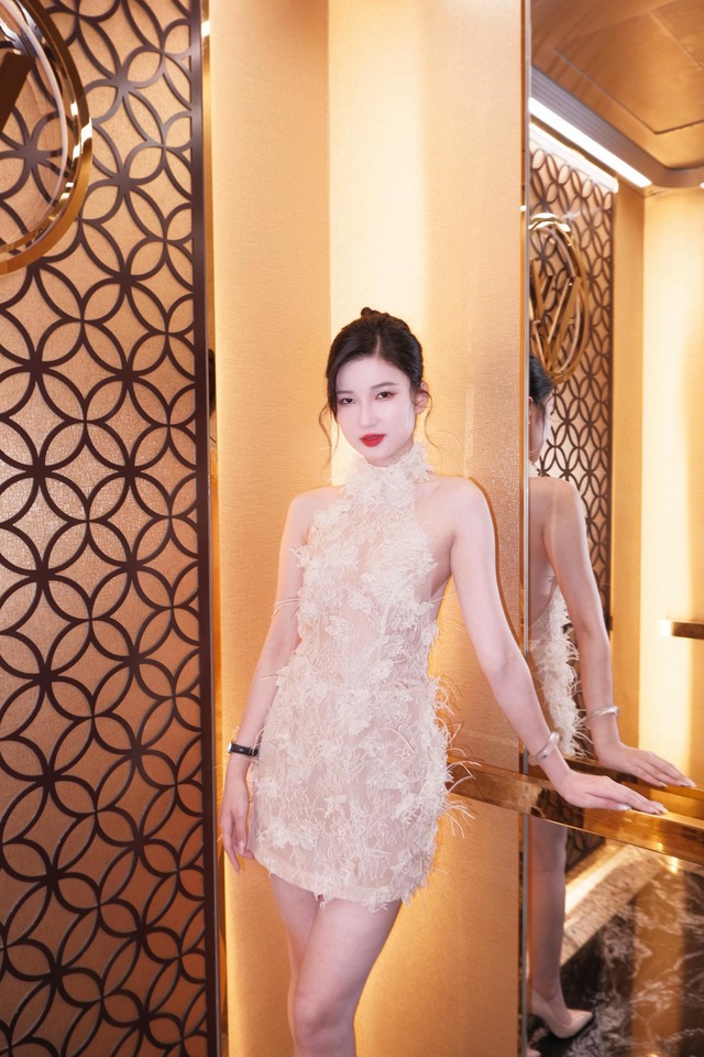 1 triệu người xem Nàng Mơ ngồi thẫn thờ ở góc nhà chung, dấy lên tranh cãi về năng lực thực của người đẹp- Ảnh 6.