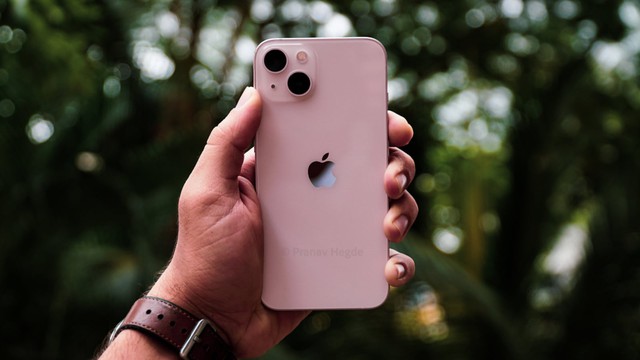 iPhone dùng bao lâu thì hỏng? Nếu có 3 dấu hiệu này, bạn nên đổi gấp điện thoại mới- Ảnh 2. iPhone dùng bao lâu thì hỏng? Nếu có 3 dấu hiệu này, bạn nên đổi gấp điện thoại mới- Ảnh 2.