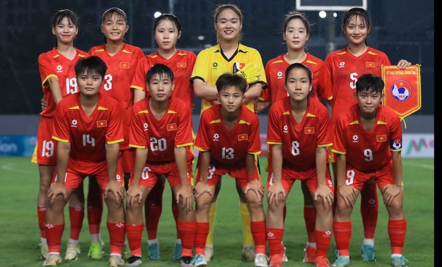 Lê Hồng Yêu - mỹ nhân mới nổi của tuyển Việt Nam, 18 tuổi xinh đẹp phổng phao, chiều cao ấn tượng 1m70- Ảnh 1.