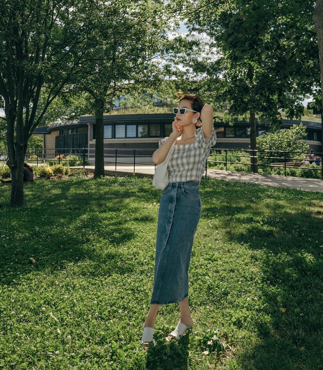 Thu tới là phải mặc trang phục denim: 10 cách phối đồ không chỉ hack tuổi xuất sắc mà còn cực sang- Ảnh 1.