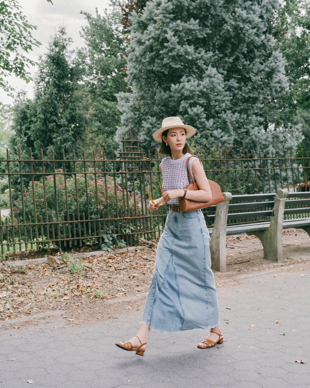 Thu tới là phải mặc trang phục denim: 10 cách phối đồ không chỉ hack tuổi xuất sắc mà còn cực sang- Ảnh 5.