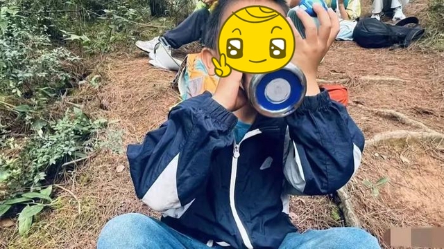 Bé trai 7 tuổi mất tích khi tham gia leo núi ở trại hè, dân mạng cầu nguyện một phép màu- Ảnh 2.