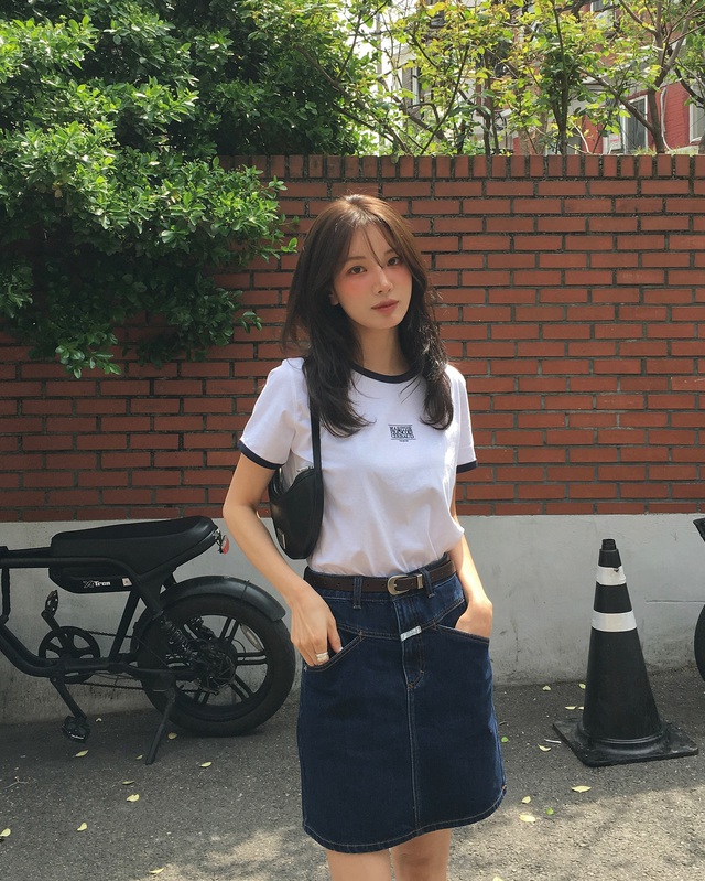 Thu tới là phải mặc trang phục denim: 10 cách phối đồ không chỉ hack tuổi xuất sắc mà còn cực sang- Ảnh 7.