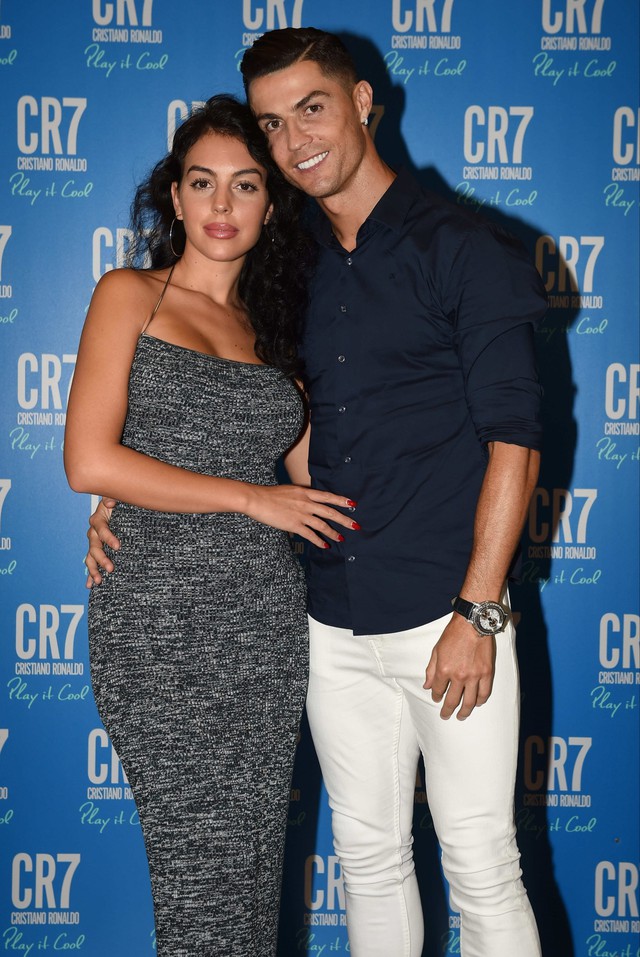 Georgina Rodriguez, hôn thê của Cristiano Ronaldo, là ai?- Ảnh 2. Georgina Rodriguez, hôn thê của Cristiano Ronaldo, là ai?- Ảnh 2.