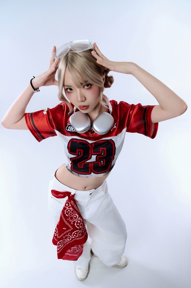 Cũng là "chuyện cười" nhưng phiên bản "Dì Mei" này lạ lắm!- Ảnh 6. Cũng là "chuyện cười" nhưng phiên bản "Dì Mei" này lạ lắm!- Ảnh 6.