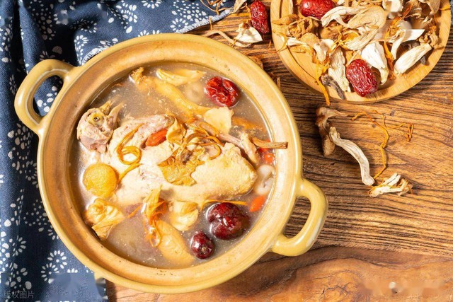 3 món canh nhất định nên ăn vào đầu mùa thu vì có tác dụng giữ ẩm cho da và phổi cực tốt- Ảnh 4.