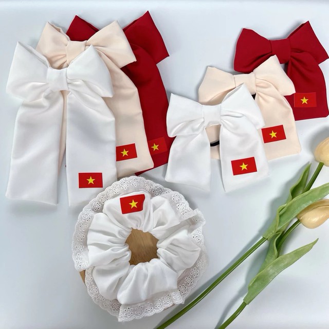Cờ Tổ quốc, áo in hình sao vàng... "sốt" mọi sàn TMĐT: Chốt đơn là cách nói lời yêu Việt Nam!- Ảnh 21.