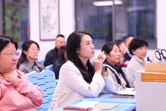 Có lòng nhắc chuyện tiền học đầu năm, bà mẹ TP.HCM bỗng dưng bị "ném đá": Làm người tốt khó thật!- Ảnh 2.