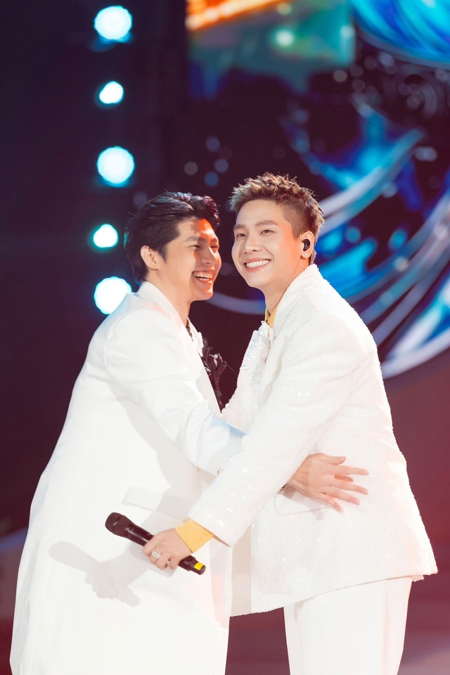 Noo Phước Thịnh khi được hỏi về Anh Trai Say Hi: So đo chương trình này hơn chương trình kia làm gì- Ảnh 4.