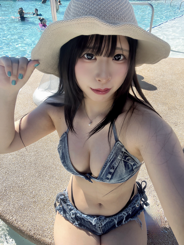 Nữ coser bỗng nhiên nổi tiếng, hút hơn 2 triệu view chỉ sau 1 đêm nhờ pha "pose hình có một không hai"- Ảnh 1.