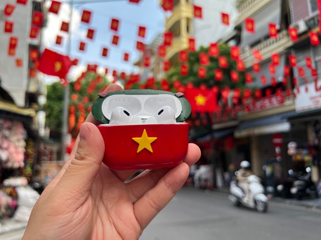 Viettel Store khởi động  chương trình “Tự hào yêu nước” mừng 80 năm Quốc khánh 2/9- Ảnh 3.