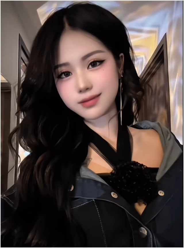 Nữ streamer "giãy nảy" khi bị nói diện đồ hở bạo, còn tung video hậu trường chứng minh- Ảnh 2.