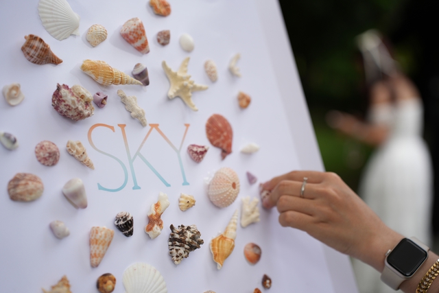 Sơn Tùng M-TP đón tháng sinh nhật bên 120 fan may mắn trong hoàng hôn Đà Nẵng tại SKYMEET #3
- Ảnh 3. Sơn Tùng M-TP đón tháng sinh nhật bên 120 fan may mắn trong hoàng hôn Đà Nẵng tại SKYMEET #3
- Ảnh 3.