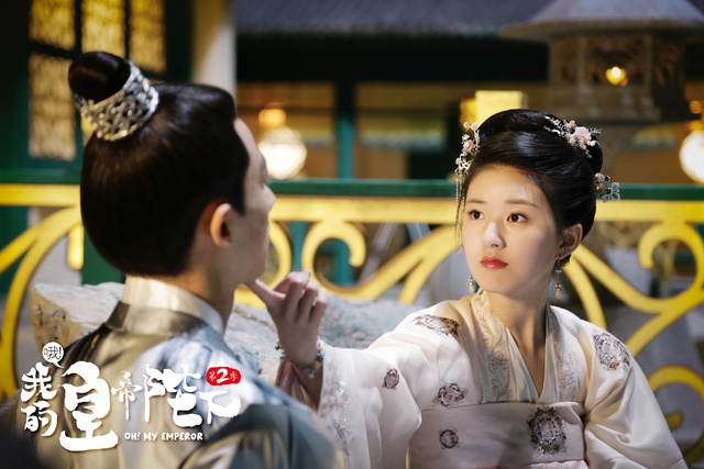 Scandal nối dài, hình tượng Triệu Lộ Tư sụp đổ: Khi bệnh tật và chiêu trò không còn cứu nổi danh tiếng- Ảnh 2.