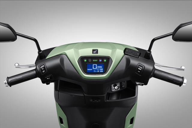 Xe máy điện đầu tiên của Honda tại Việt Nam chính thức cho mua pin, giá gần 10 triệu đồng- Ảnh 4. Xe máy điện đầu tiên của Honda tại Việt Nam chính thức cho mua pin, giá gần 10 triệu đồng- Ảnh 4.