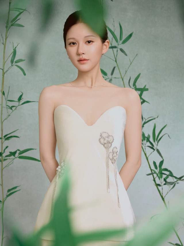 Dân tình quay lưng với Triệu Lộ Tư.